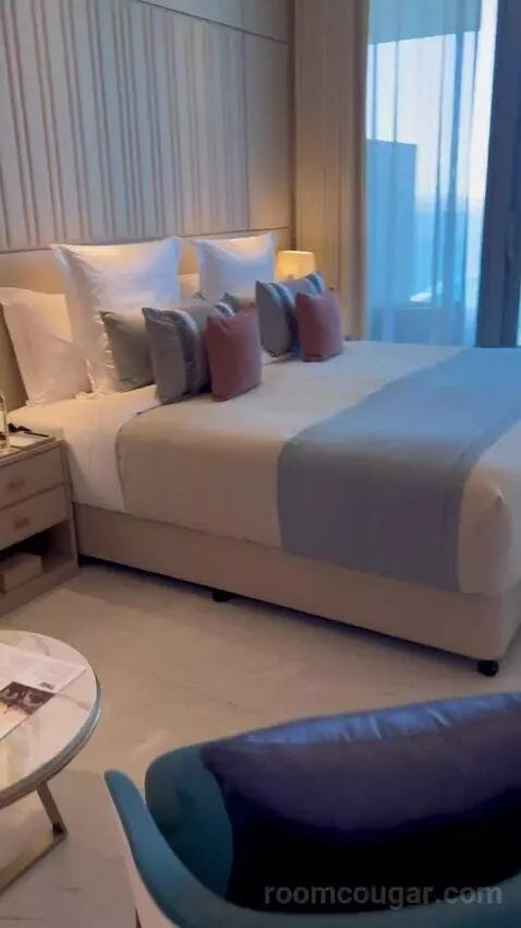 Luxe Studio (#1607) bed picture #1