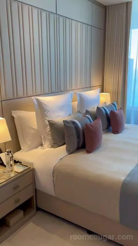 Luxe Studio (#1607) bed picture #5