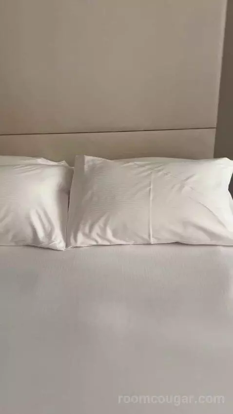 Deluxe Queen Room with Two Queen Beds (#366) bed picture #5