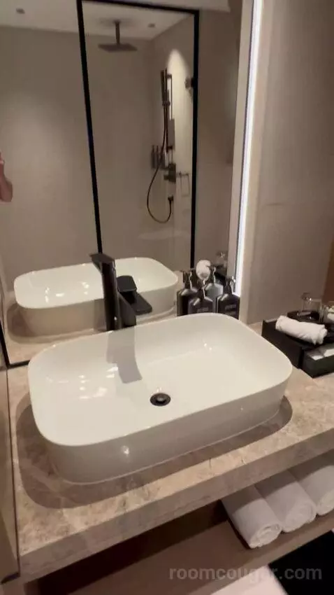 Three Bedroom Family Suite (#0402) picture #13