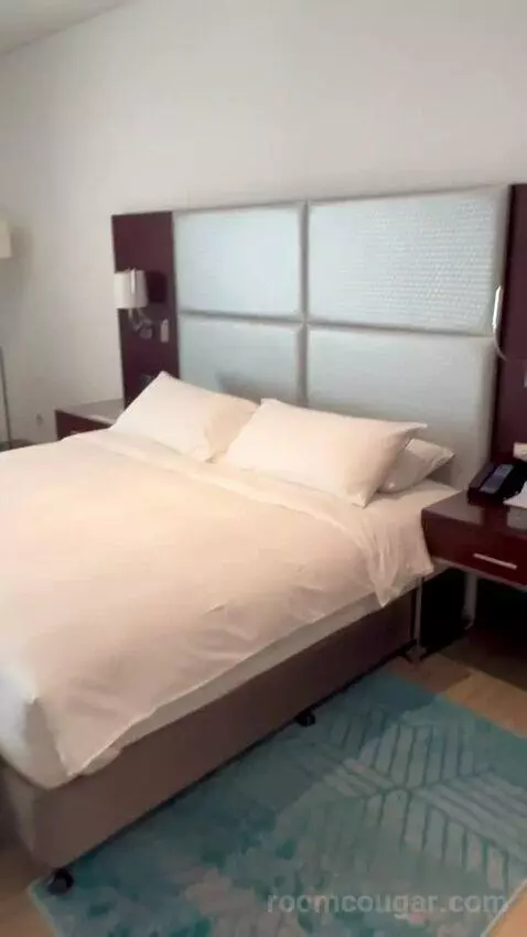 Studio with Sea View (Private Beach Access) (#0307) bed picture #4