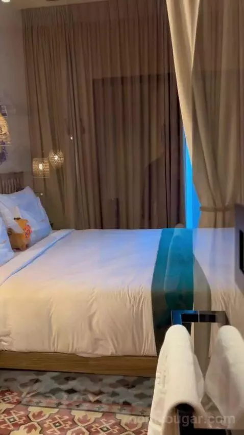 Bedouin Medium Room with King Bed (#2048) bed picture #1