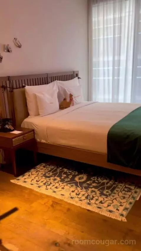 Glamping Large Room with King Bed (#2047) bed picture #4