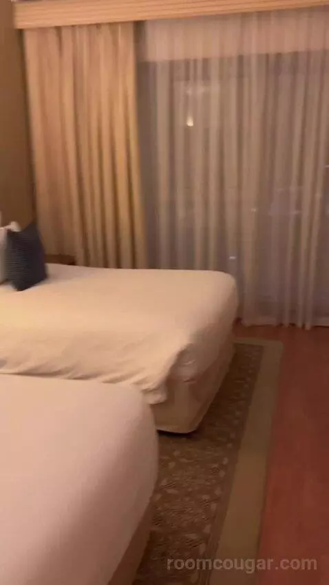 Deluxe Room (#1807) bed picture #1