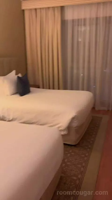 Deluxe Room (#1807) bed picture #2