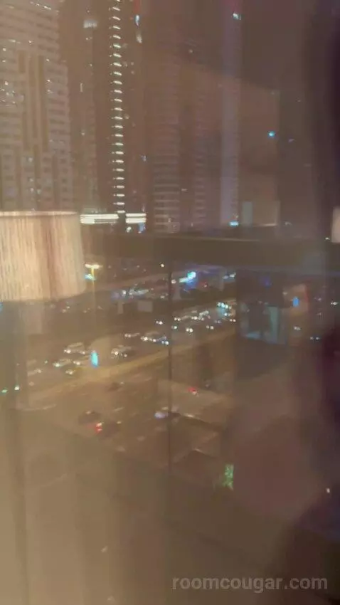 Business Suite King with Balcony - Complimentary Shuttle Service To Dubai Mall and Kite Beach (#0808) view picture #5
