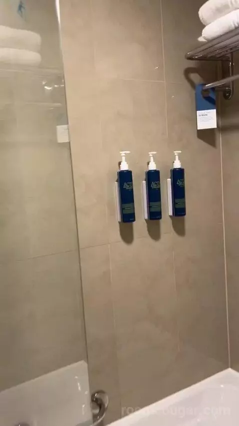 Classic Twin Room with Balcony - Complimentary Shuttle Service To Dubai Mall and Kite Beach (#0205) bathroom picture #7