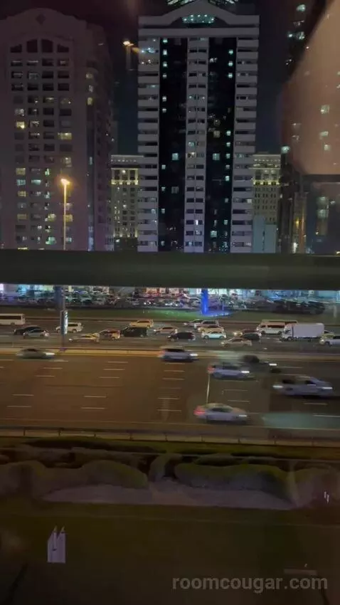 Classic Twin Room with Balcony - Complimentary Shuttle Service To Dubai Mall and Kite Beach (#0205) view picture #12
