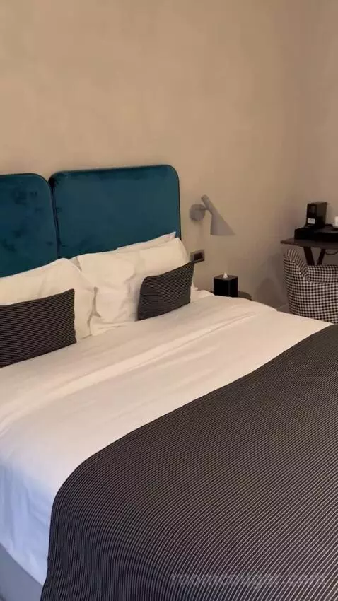 Standard Double Room (#107) bed picture #3