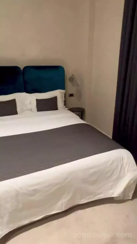 Executive Double Room (#108) bed picture #4