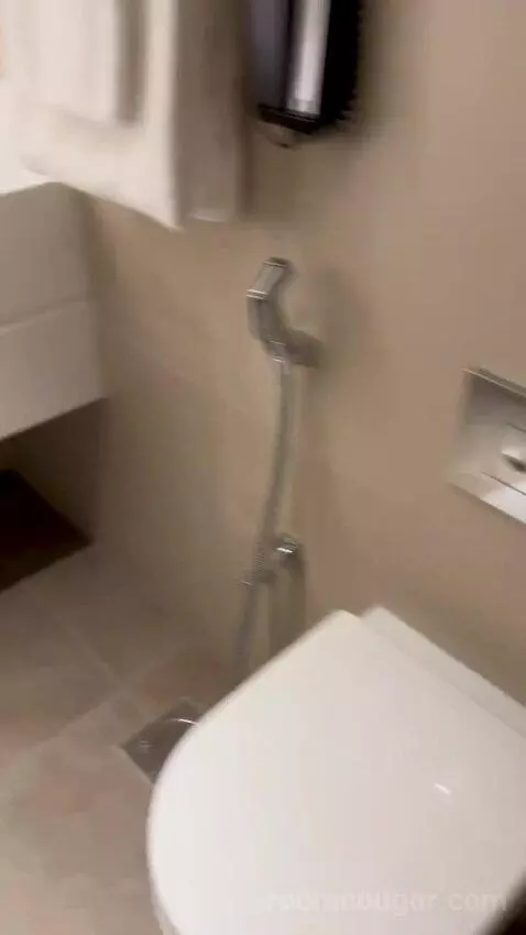 Rover Family Room - Free Access To Cove Beach Club (#110) bathroom picture #2