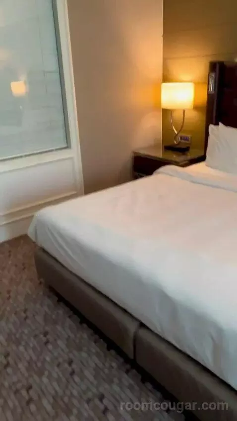 Premium Room with City View (#203) bed picture #9