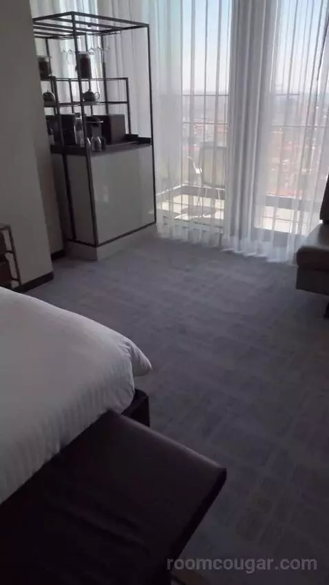 Fairmont Room with Sea View and Balcony (#804) bed picture #3