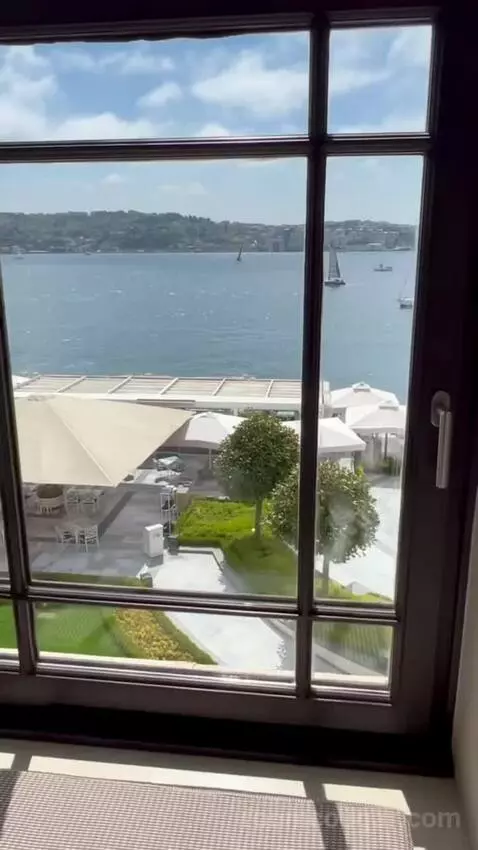 Palace Bosphorus Room King Bed (#403) view picture #1