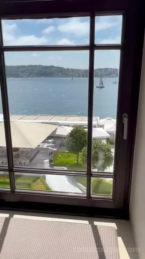 Palace Bosphorus Room King Bed (#403) view picture #2