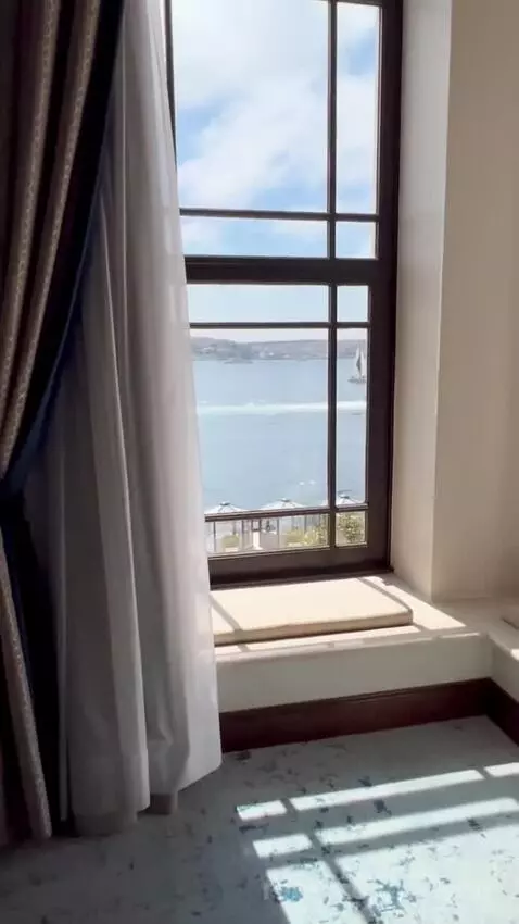 Bosphorus Palace Suite King Bed (#421) view picture #5