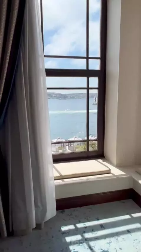 Bosphorus Palace Suite King Bed (#421) view picture #6