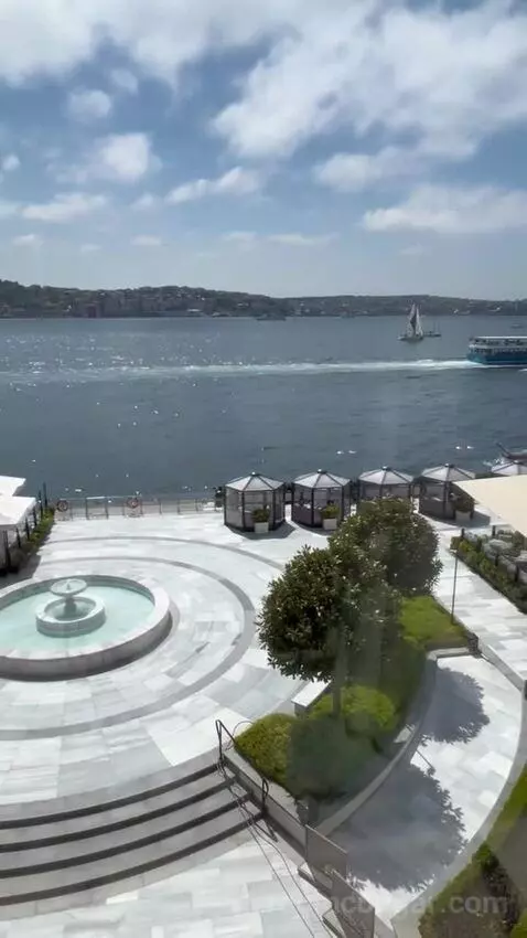 Bosphorus Palace Suite King Bed (#421) view picture #9