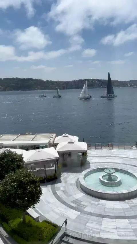 Bosphorus Palace Suite King Bed (#421) view picture #3