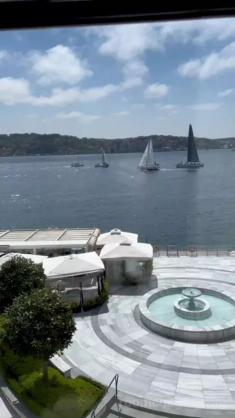 Bosphorus Palace Suite King Bed (#421) view picture #4