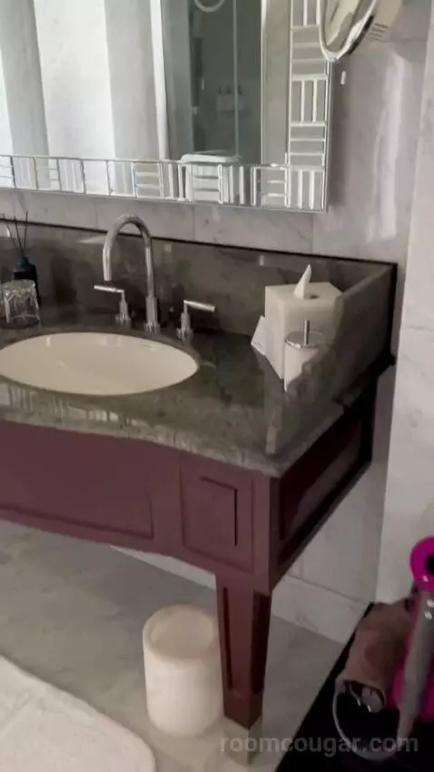 Bosphorus Palace Suite King Bed (#421) bathroom picture #4
