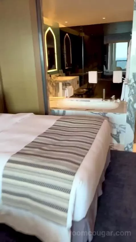 Fabulous Twin Room (#605) bed picture #10