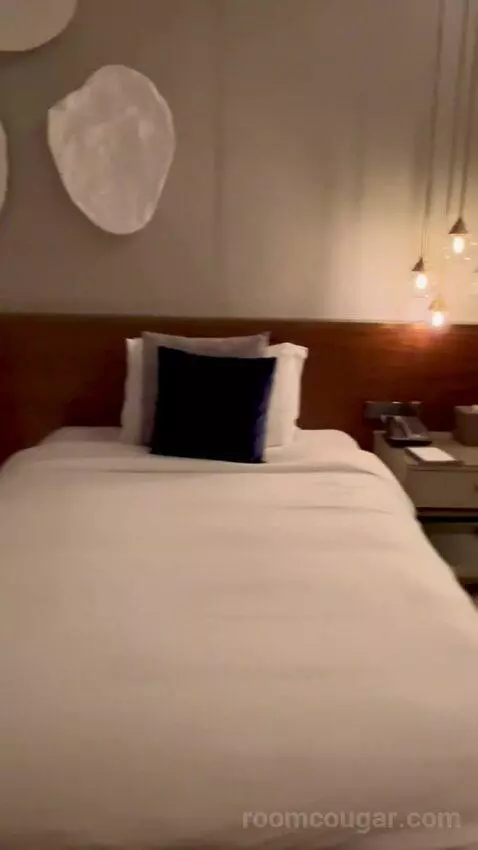 Deluxe Twin Room, Guest Room, 2 Double, Dubai Canal View (#803) bed picture #3