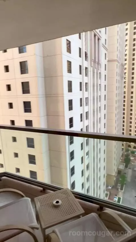 Executive King with Balcony, Lounge Access, Breakfast, Refreshments & Evening Drinks and Canapés (#1402) view picture #5
