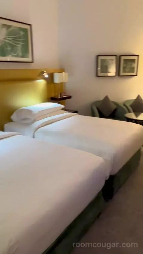 Superior Twin with Balcony (#1305) bed picture #7