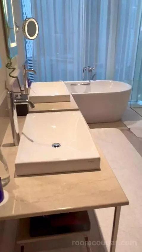 Deluxe Burj Khalifa View Room (#608) bathroom picture #1