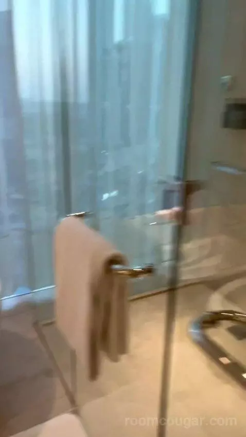 Deluxe Burj Khalifa View Room (#608) bathroom picture #5