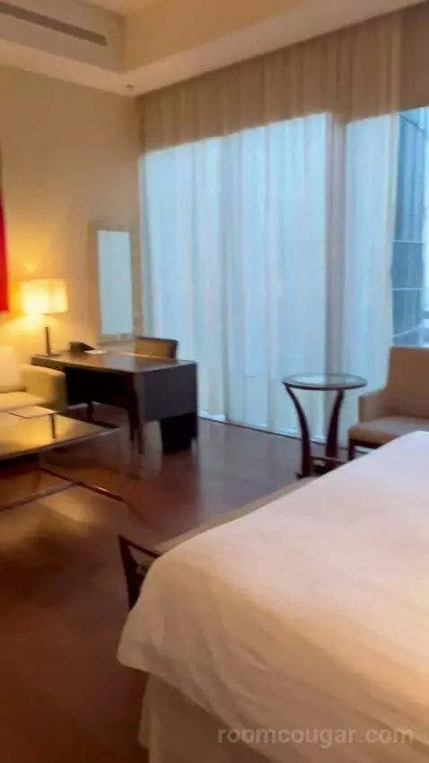 Deluxe Burj Khalifa View Room (#608) bed picture #6