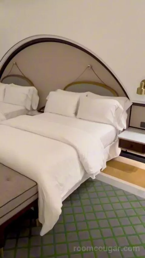 Deluxe Sea View, 2 Queens, Jungle Bay Waterpark Access bed picture #4