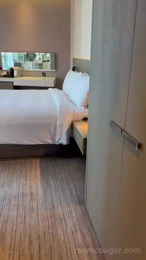 Classic King Room with Club Access (#408) bed picture #1