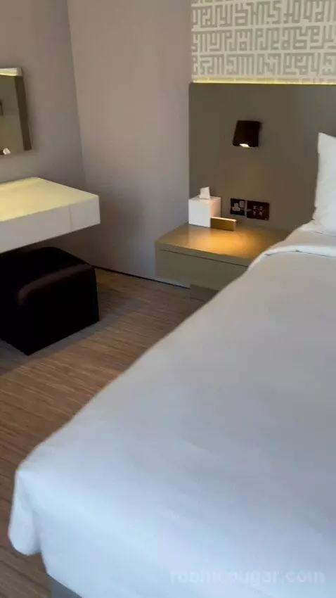 Classic King Room with Club Access (#408) bed picture #11