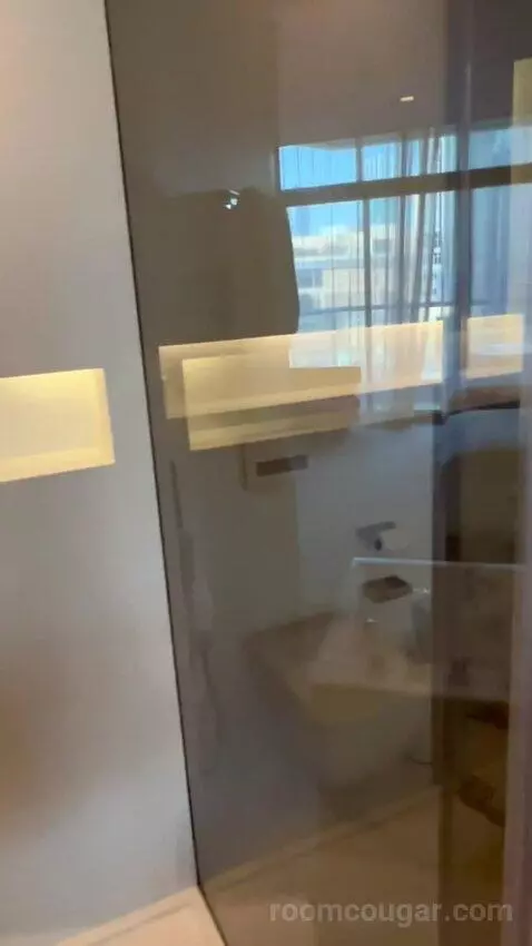 Premium Twin Room with Balcony (#402) bathroom picture #9