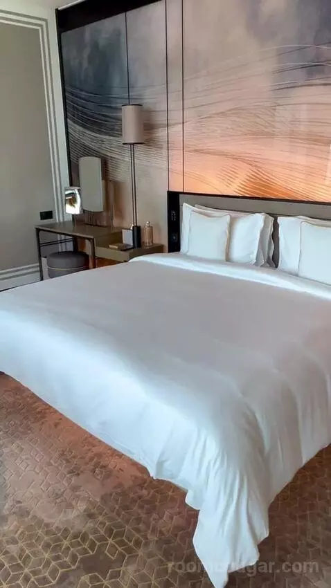 Grand Za’abeel King Burj Khalifa View (#37003) bed picture #5