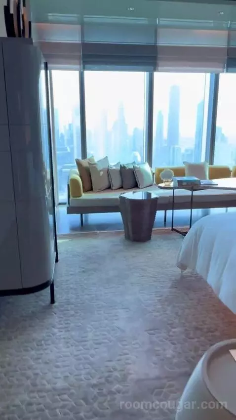 Grand Za’abeel King Burj Khalifa View (#37003) bed picture #1