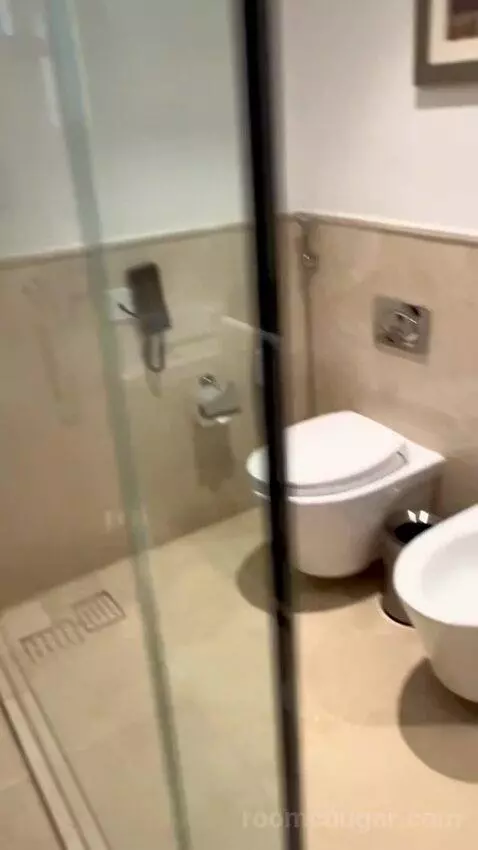Deluxe King Room with Balcony and Marina View (#1317) bathroom picture #5