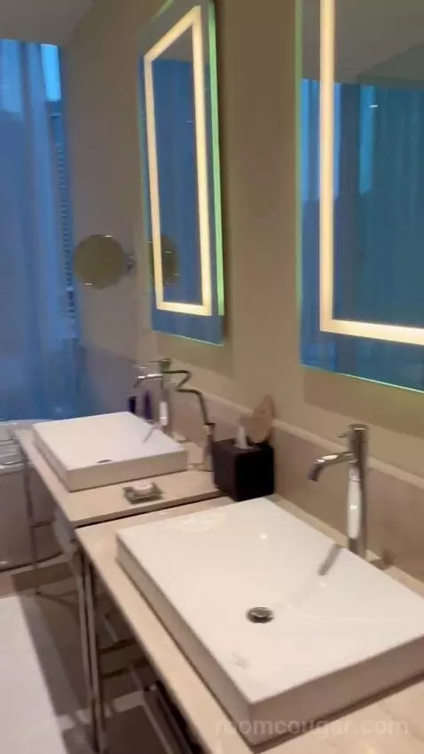 Premier Pool View Room (#512) picture #11