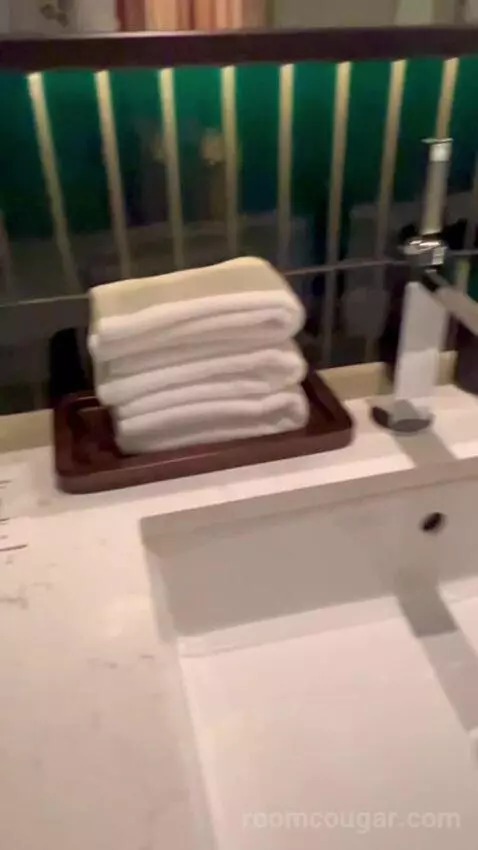 Spectacular Room - Sea View, w-Ip Access To Farrago Bar,includes Selected Drinks/Cocktails and Small Bites From 5-7 Pm, Daily (#1506) bathroom picture #7