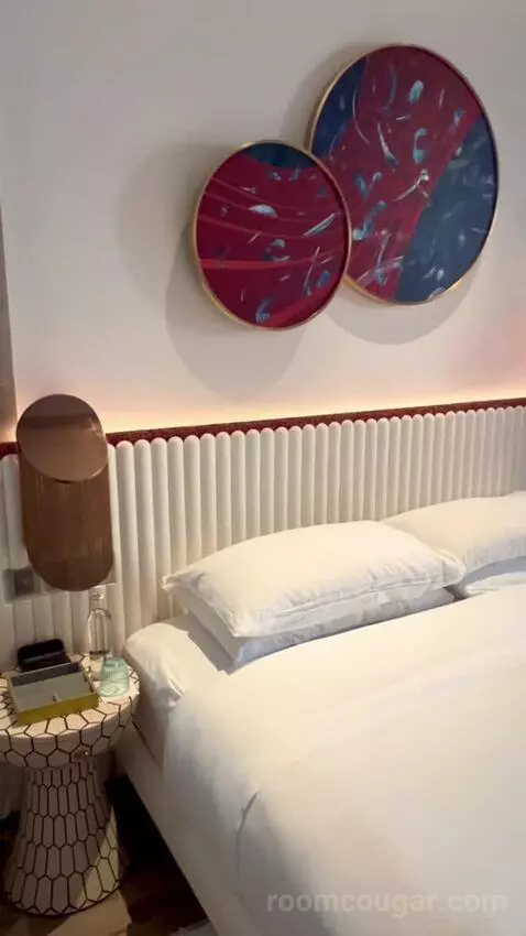 Spectacular Room - Sea View, w-Ip Access To Farrago Bar,includes Selected Drinks/Cocktails and Small Bites From 5-7 Pm, Daily (#1506) bed picture #3