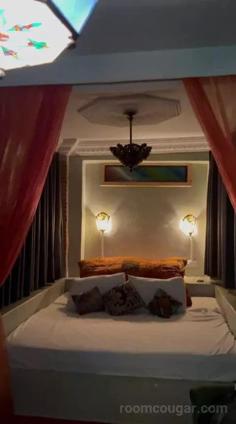 Suite with Terrace bed picture #9