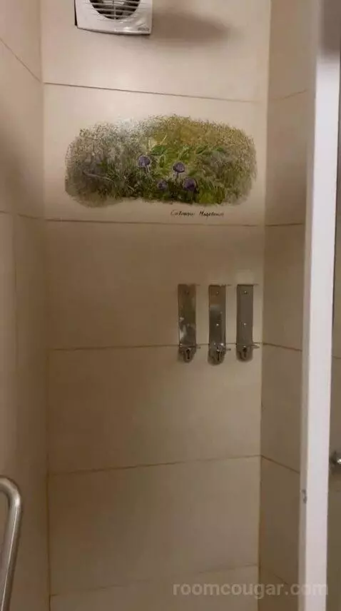 Standard (#101) bathroom picture #4