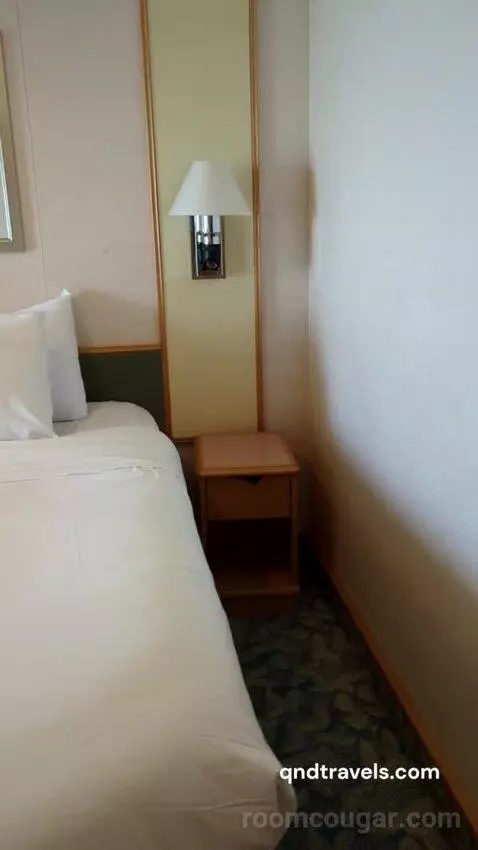Jr Suite (#1636) bed picture #12