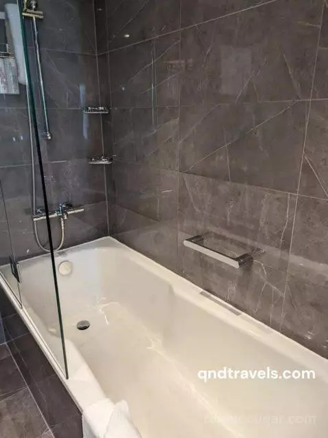 Suite (#17018) bathroom picture #11