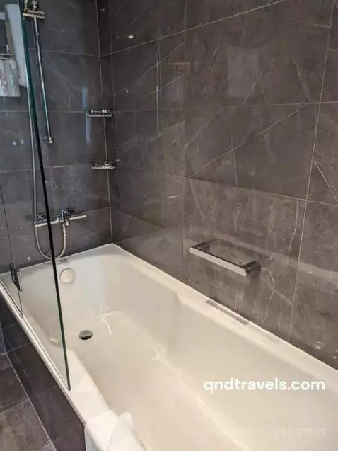 Suite (#17018) bathroom picture #12