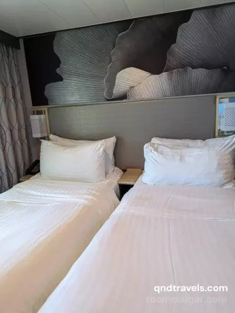 Balcony Cabin (#14326) bed picture #2