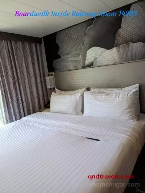 Balcony Cabin (Boardwalk In) bed picture #12