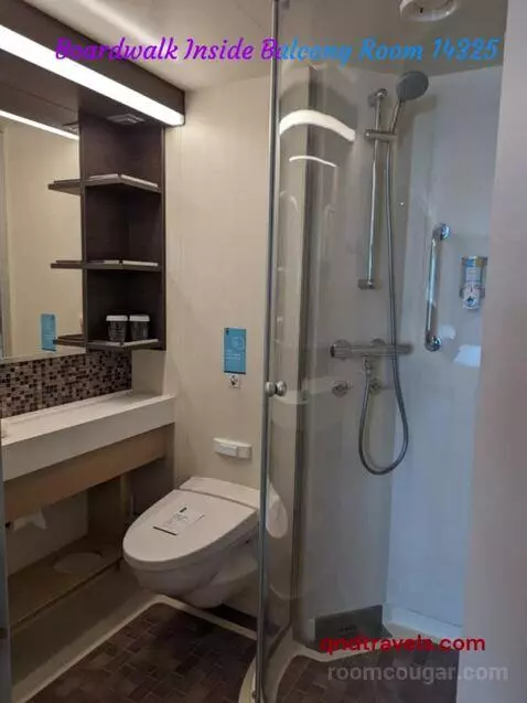 Balcony Cabin (Boardwalk In) bathroom picture #1
